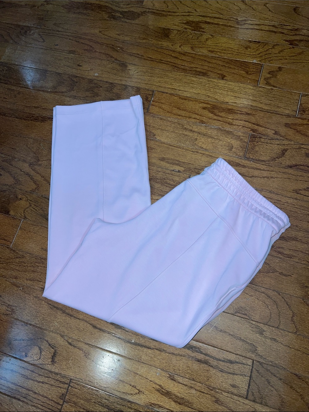 47. Lululemon Softstreme High-Rise Pant
Strawberry Milkshake NWT size 14 - Picture 5 of 10
